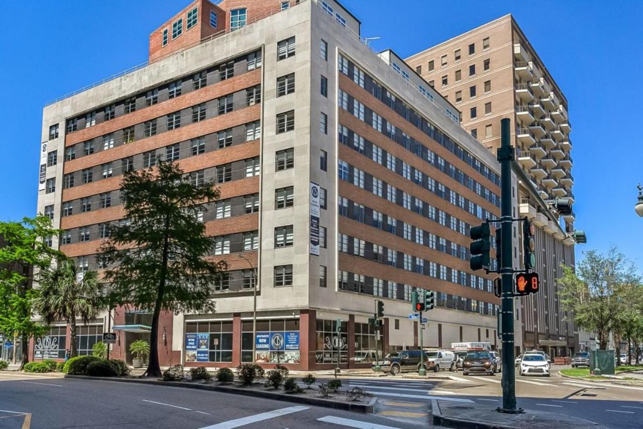 Luxury 2-Bedroom Condo Steps Away From The French Quarter Новый Орлеан Экстерьер фото