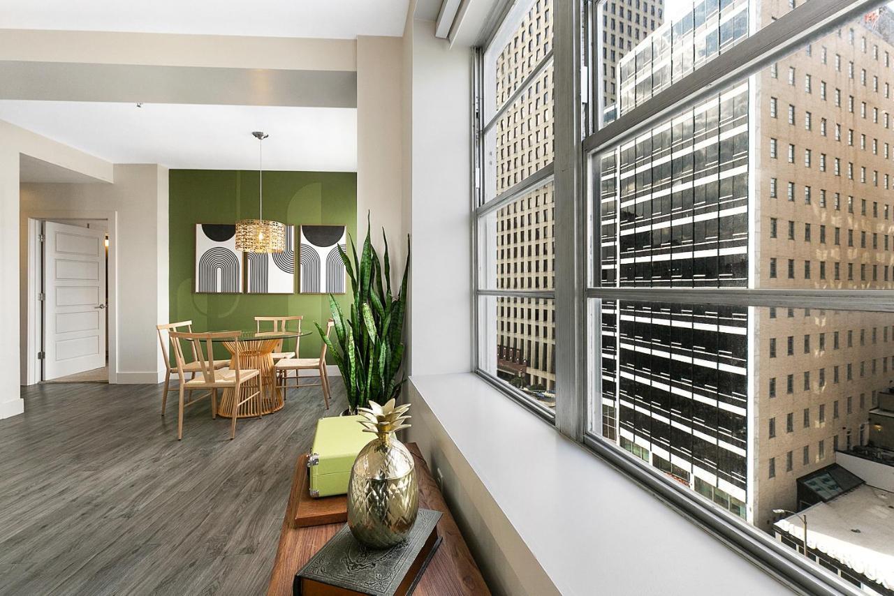 Luxury 2-Bedroom Condo Steps Away From The French Quarter Новый Орлеан Экстерьер фото
