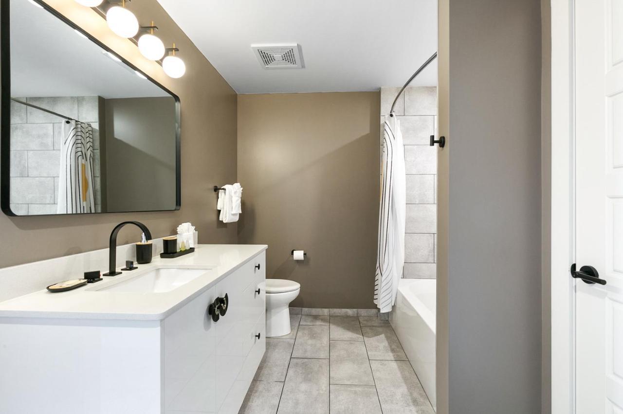 Luxury 2-Bedroom Condo Steps Away From The French Quarter Новый Орлеан Экстерьер фото