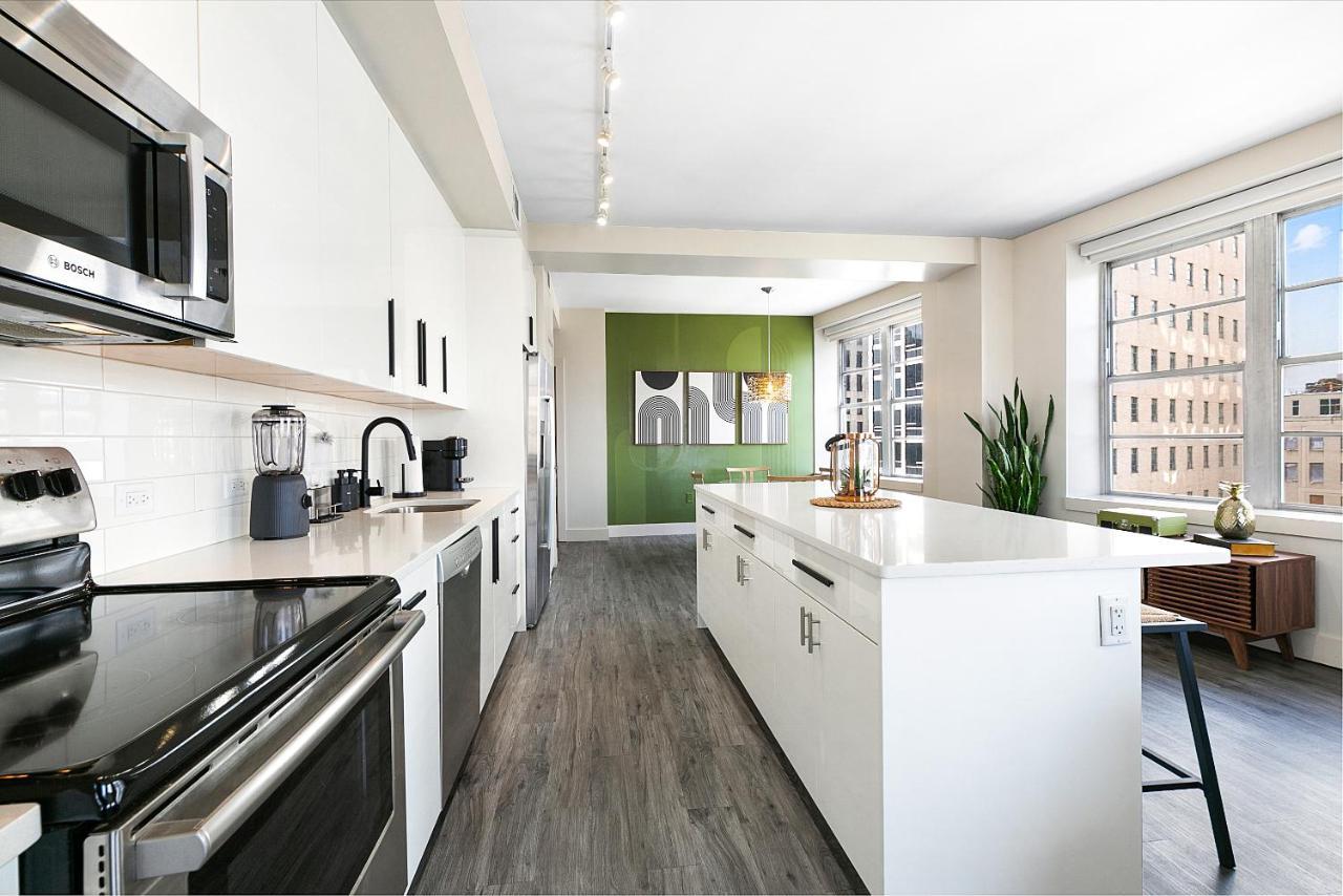Luxury 2-Bedroom Condo Steps Away From The French Quarter Новый Орлеан Экстерьер фото