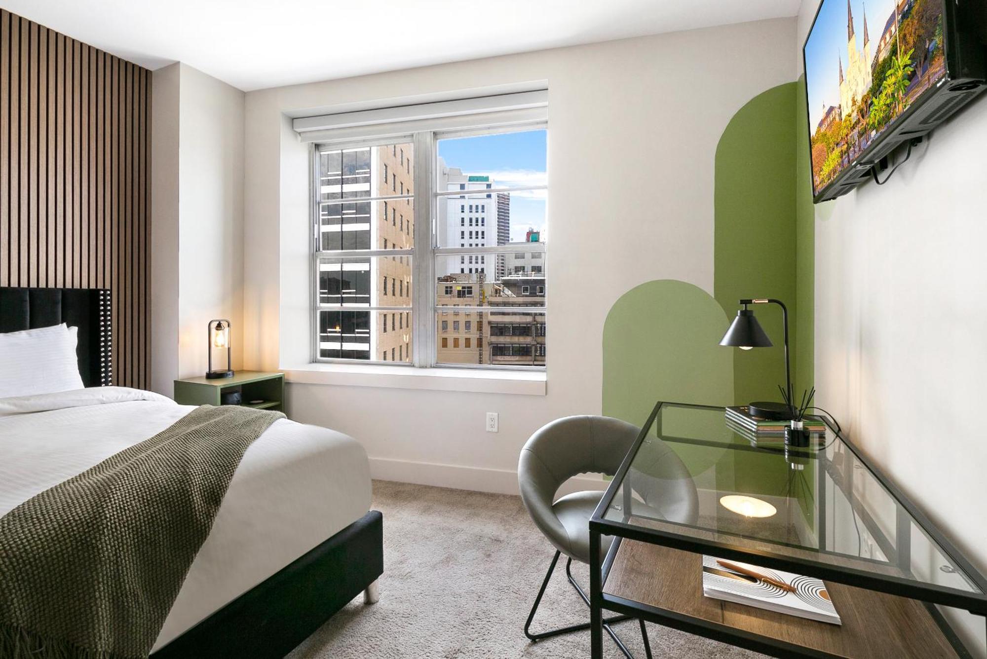 Luxury 2-Bedroom Condo Steps Away From The French Quarter Новый Орлеан Экстерьер фото