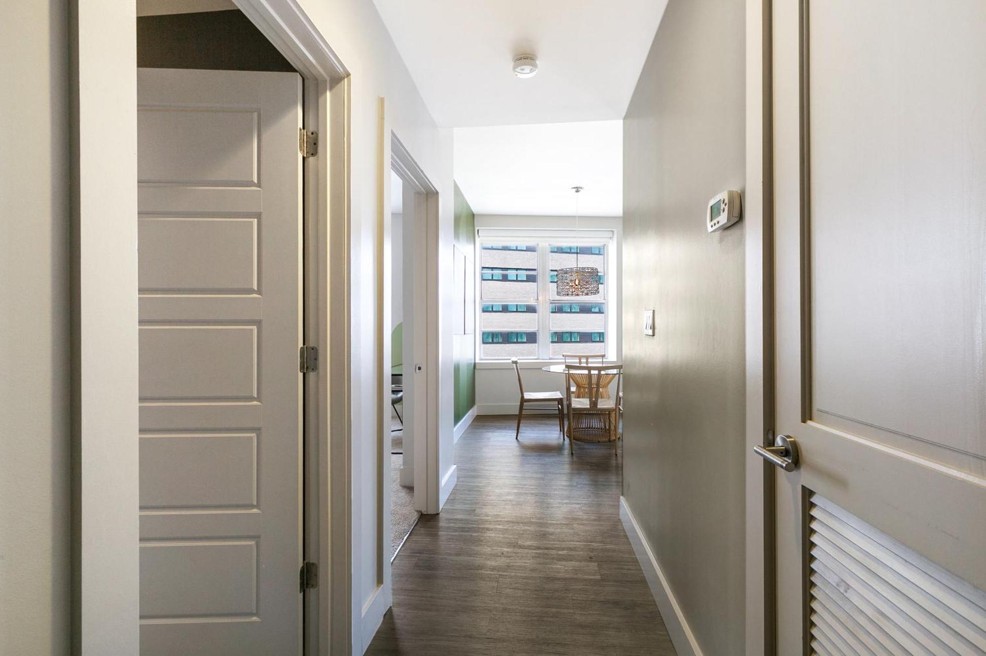 Luxury 2-Bedroom Condo Steps Away From The French Quarter Новый Орлеан Экстерьер фото