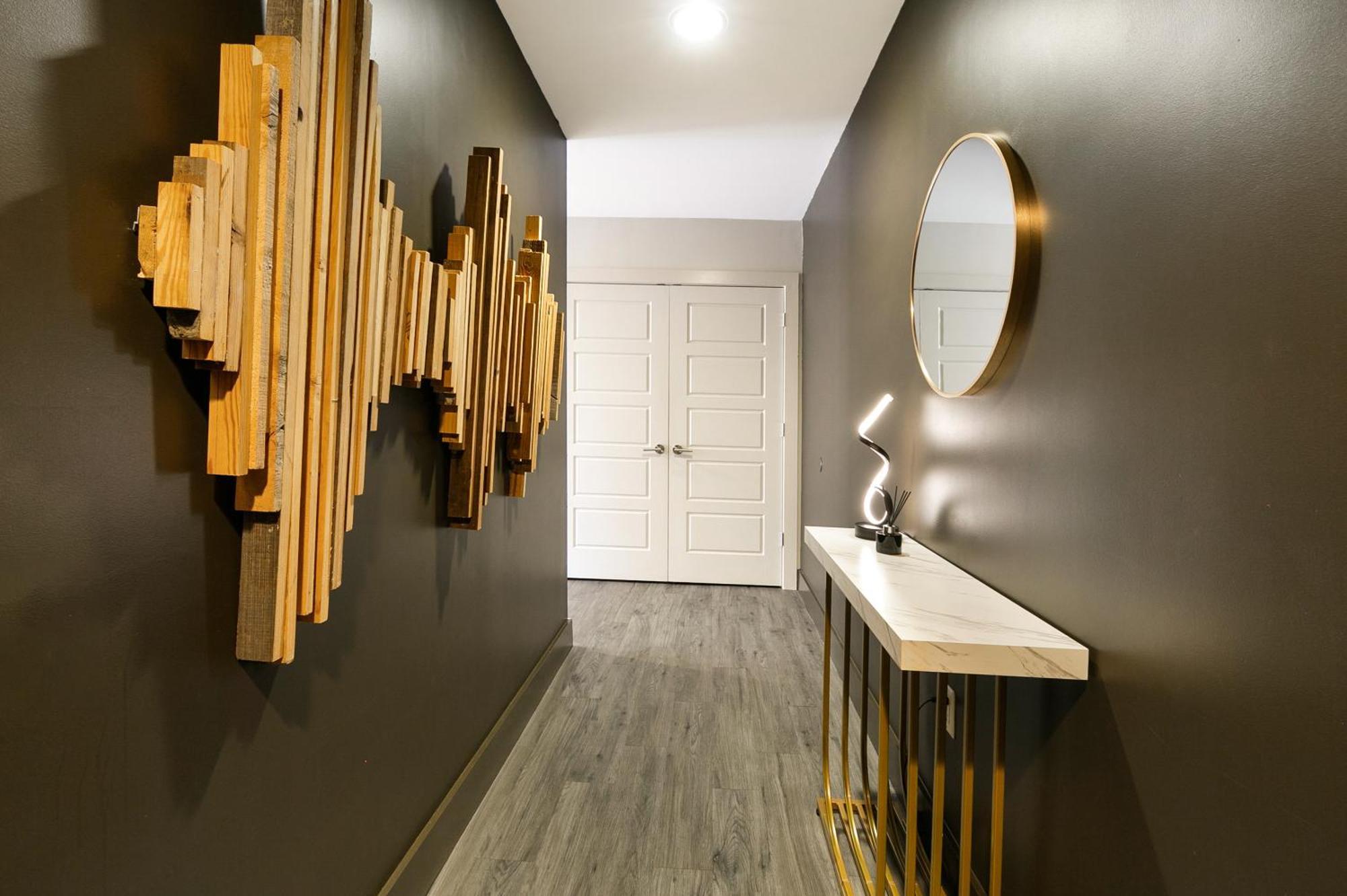 Luxury 2-Bedroom Condo Steps Away From The French Quarter Новый Орлеан Экстерьер фото